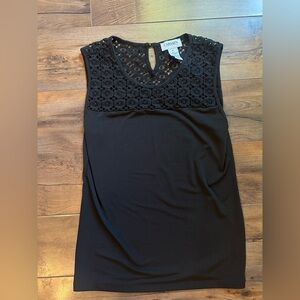 Carmen Marc Valvo Black Sleeveless Lace Top – Size Small